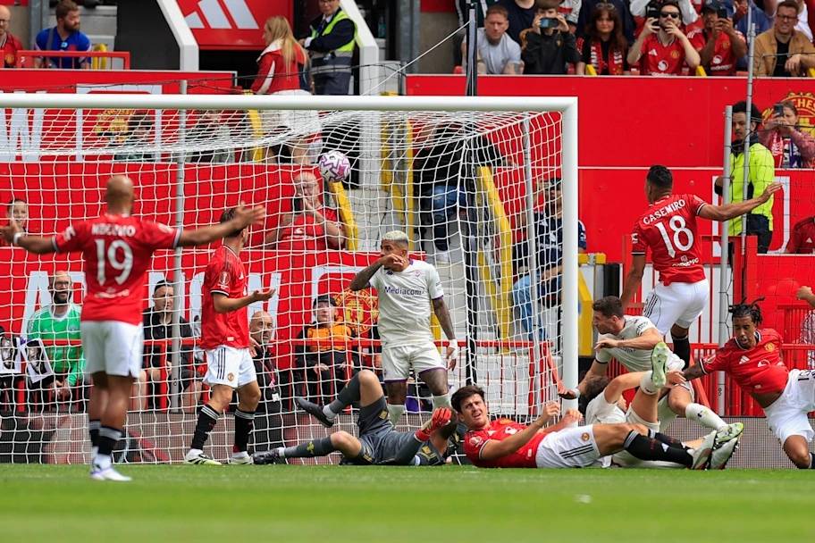 德赫亚反戈旧主,曼联季前热身战平佛罗伦萨,球员评分出炉