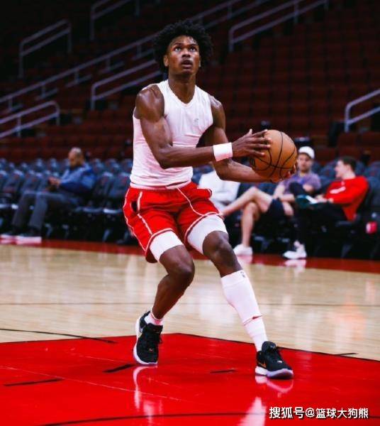 杜兰特续约成疑,火箭队仍有后招?或只保留3位核心,清理空间重组球队