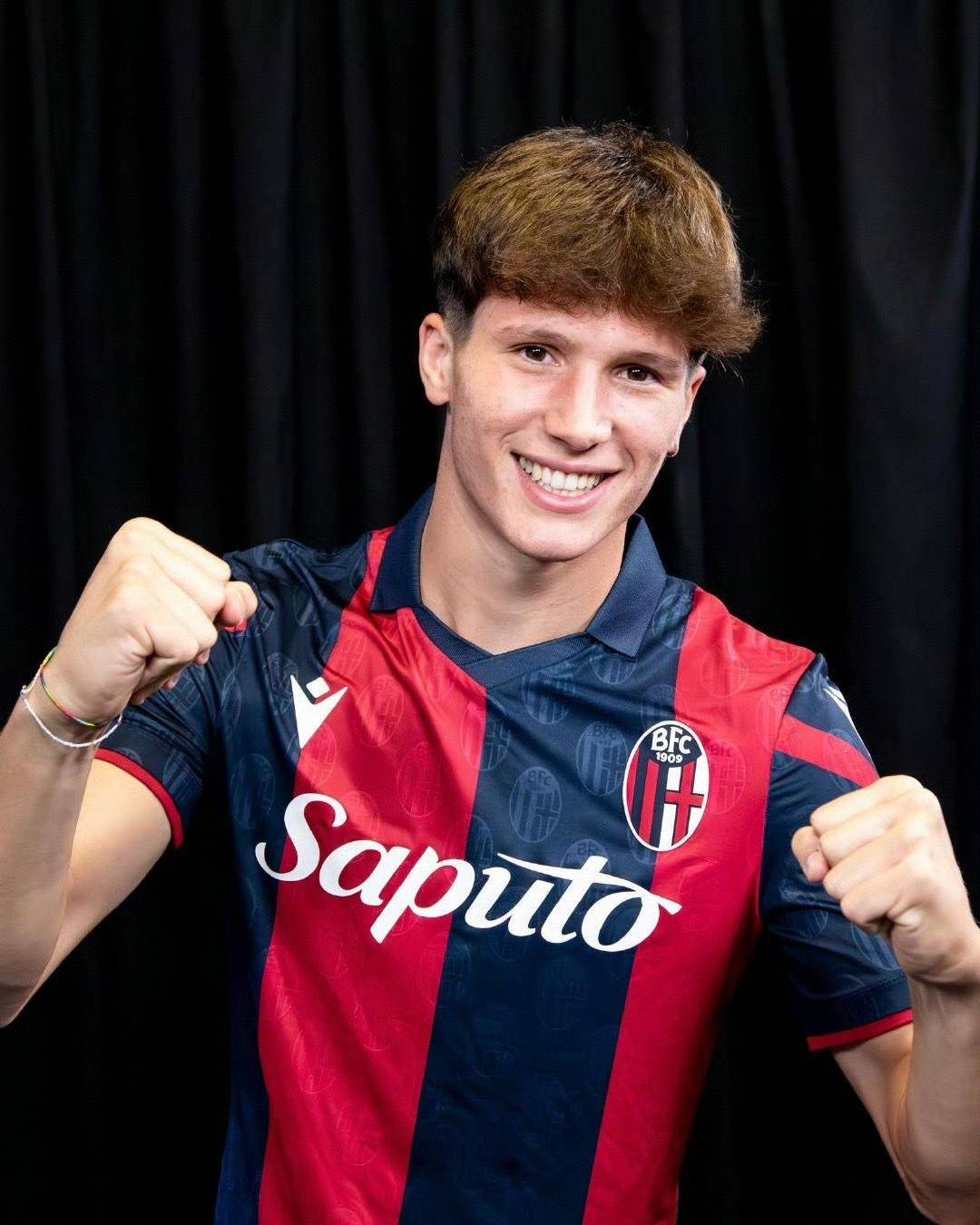 还要买中场?AC米兰考察国米青训和尤文旧将,冗员已堆积严重