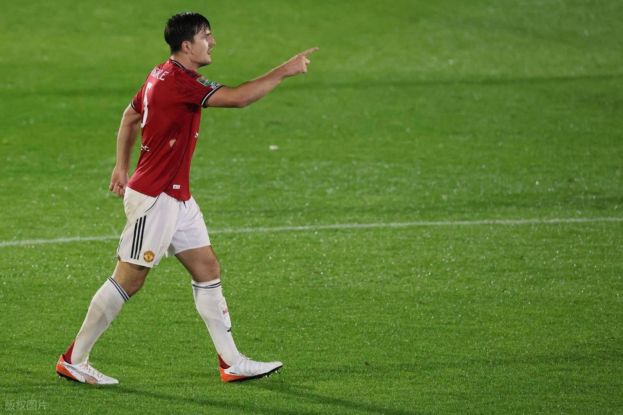 曼联输给英乙队!对手门将:我是曼联球迷,淘汰曼联我很生气!