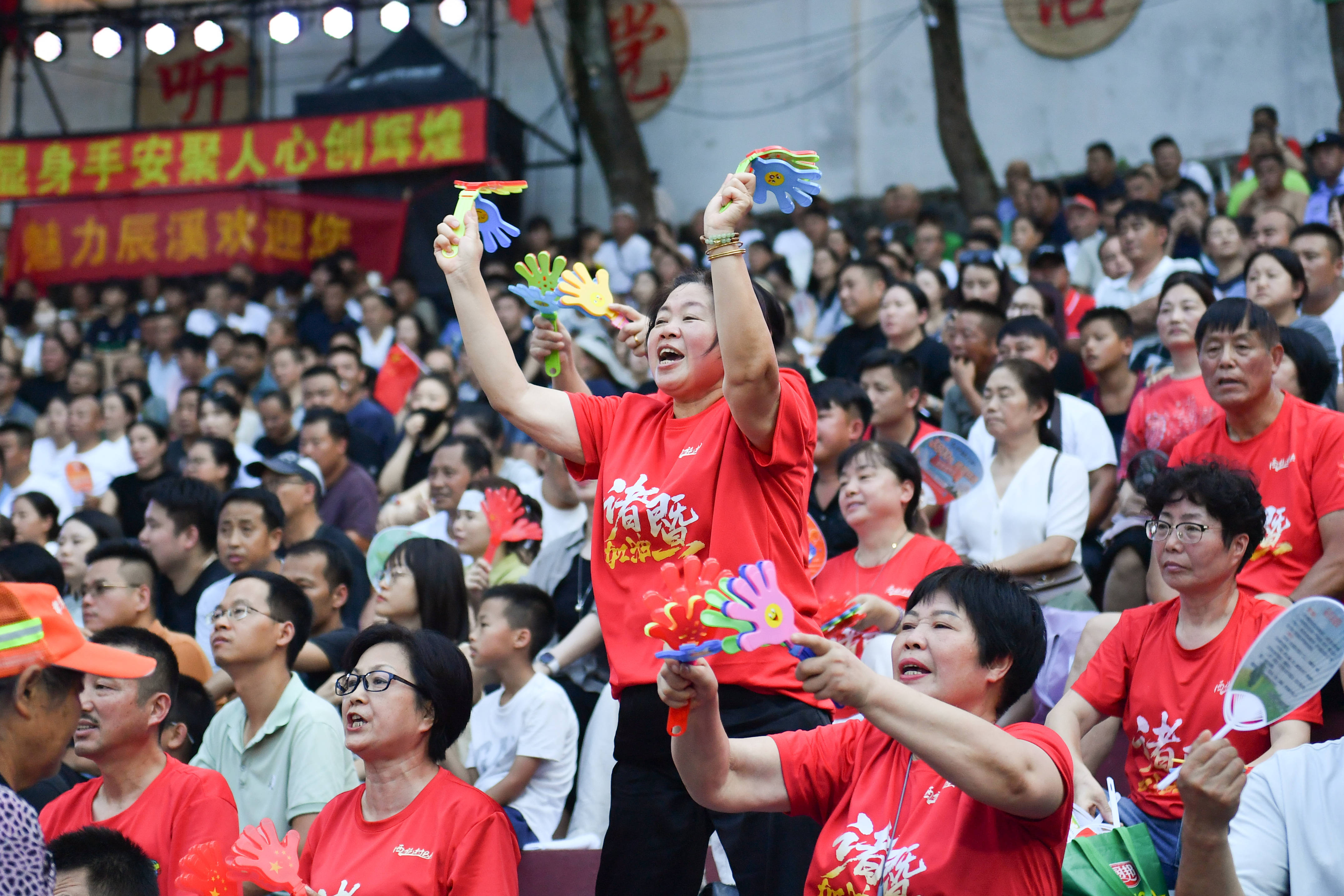 (体育)篮球——2025年全国和美乡村篮球大赛南部赛区落幕