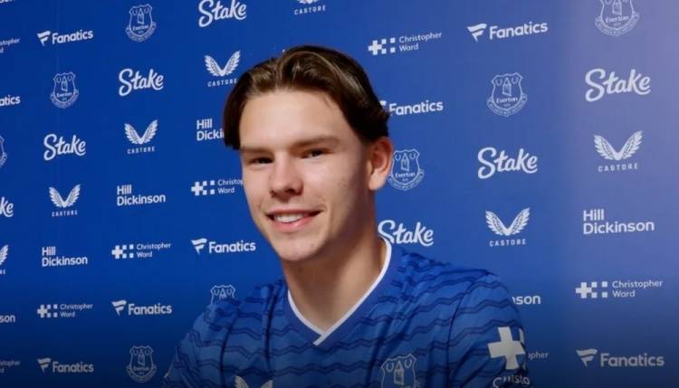 埃弗顿新援迪布林:我从未对踢球如此期待,埃弗顿的氛围无与伦比