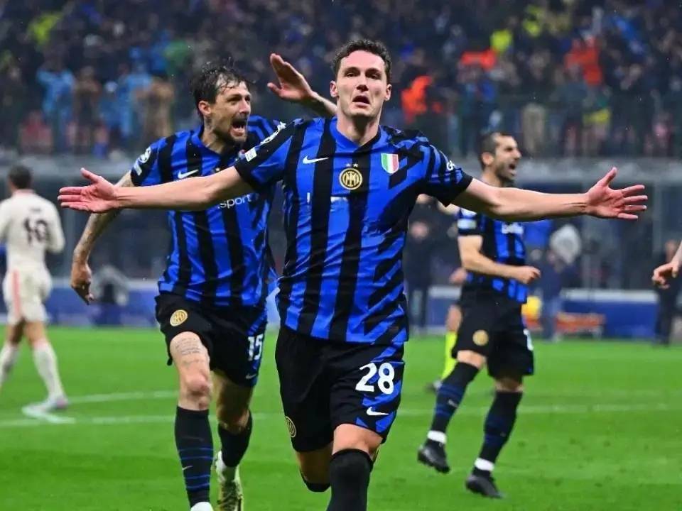 国米转会窗风波不断!帕瓦尔被迫离队,博尼拒那不勒斯加盟,齐沃引援仍留遗憾