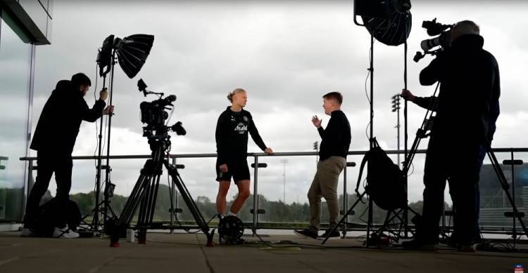 谁?哈兰德:早年经常见曼城错失良机,当时就想如果是我多好