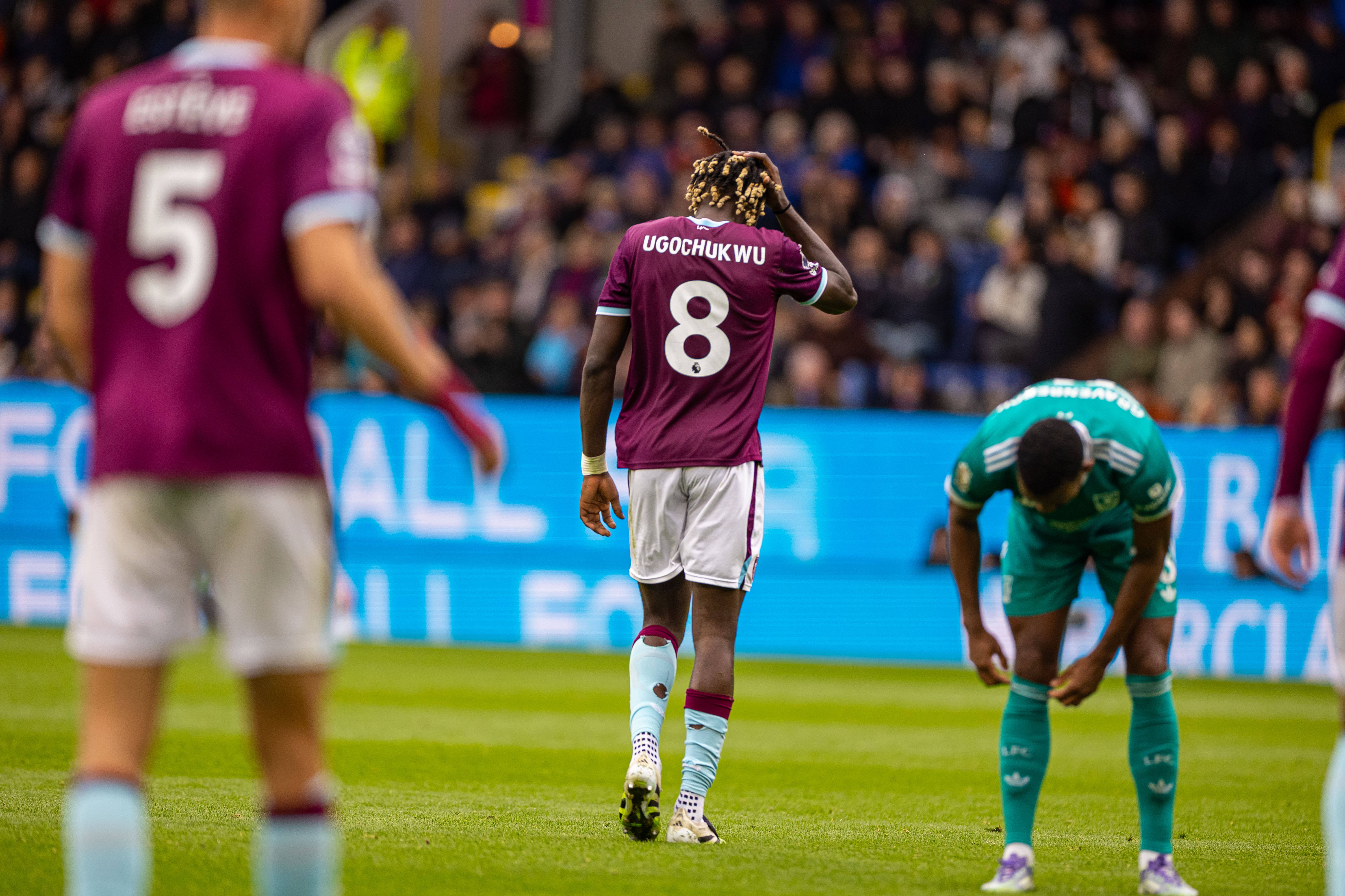 (体育)足球——英超:利物浦胜伯恩利