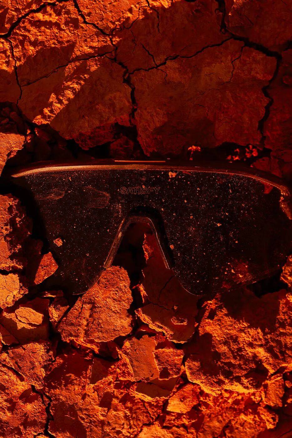 阿森纳携手 A-COLD-WALL 推出街头服饰系列