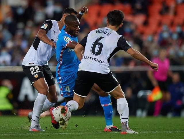 西甲-瓦伦西亚VS莱万特:瓦伦西亚德比激情回归,保级大战