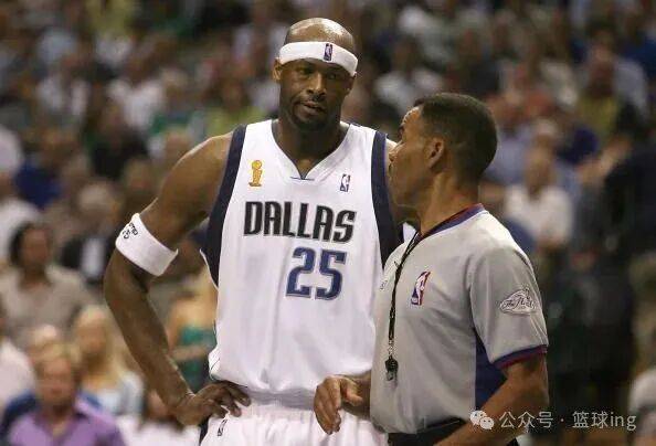 科比96年选秀屈居13顺位，那前面12人是谁，成就如何？