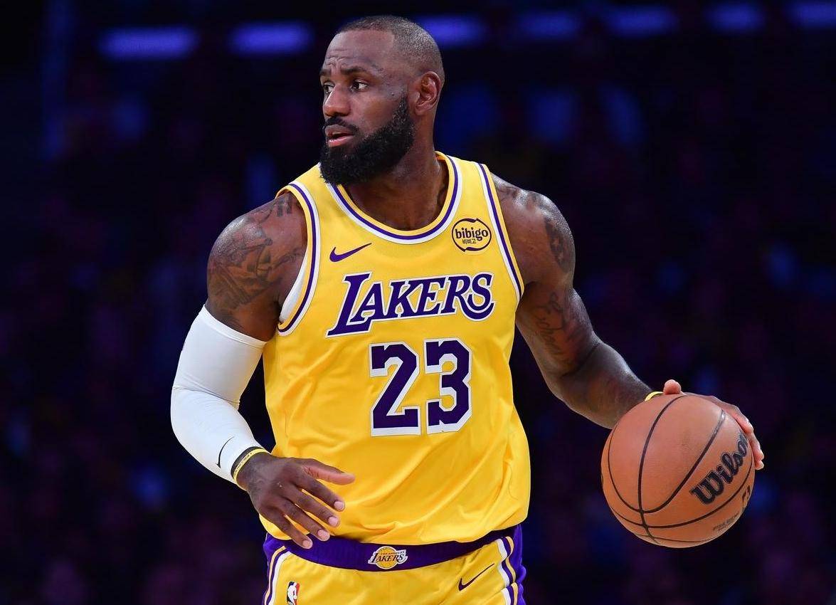 科比前队友：詹姆斯是历史第一人！他的标准远超乔丹和科比！