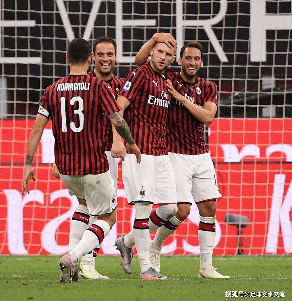 今日足球：AC米兰vs萨索洛 桑德兰vs纽卡斯尔联