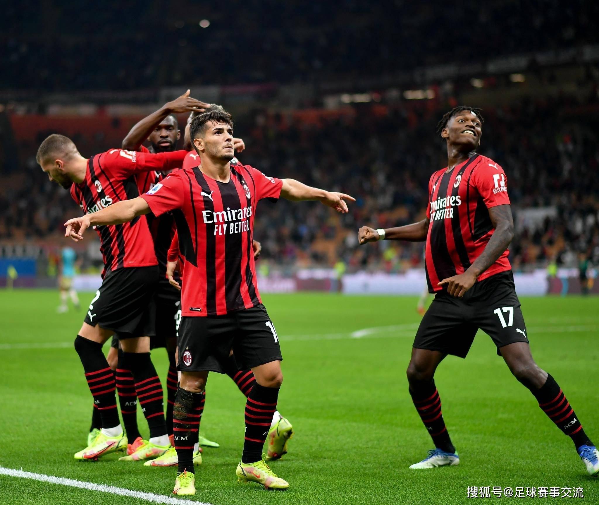 今日足球：AC米兰vs萨索洛 桑德兰vs纽卡斯尔联